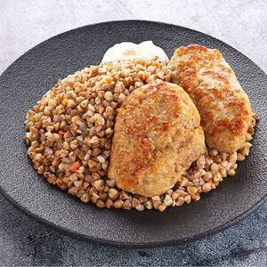 Котлеты Домашние с гарниром и соусом на выбор