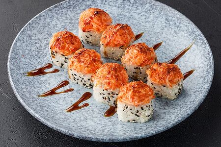 Ролл запеченный с креветкой и снежным крабом