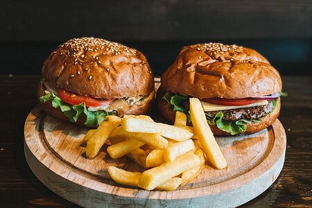 Комбо с бургерами и картошкой