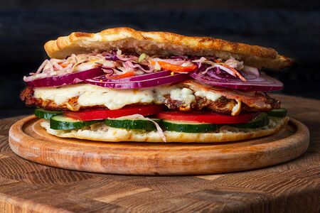 Филе куриной грудки с сыром и беконом