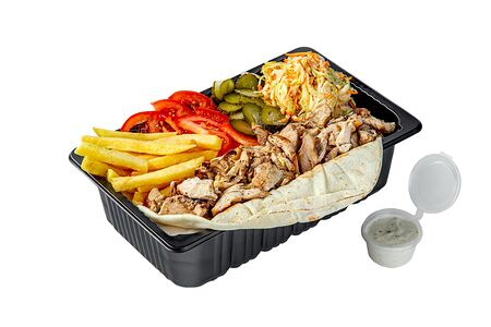 Шаурма куриная на тарелке