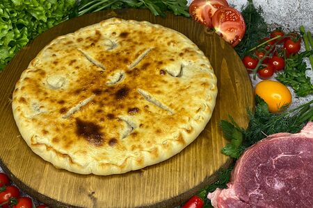 Пирог с мясом средний