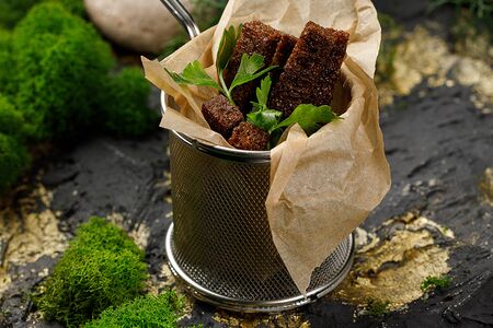 Гренки чесночные