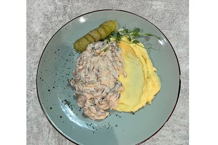 Бефстроганов