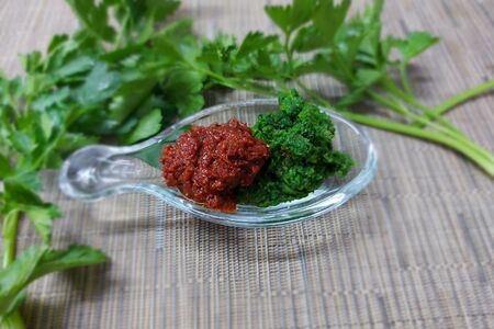 Аджика домашняя красная