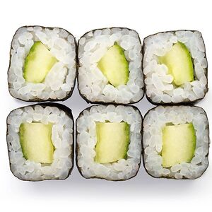 Маки-ролл с огурцом