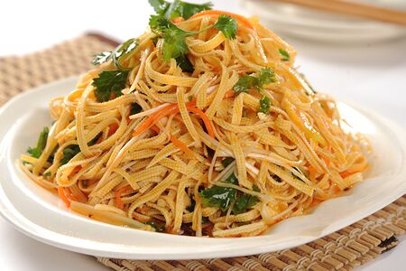 1008. Салат из сухого тофу