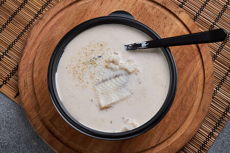 Сливочный суп с угрем