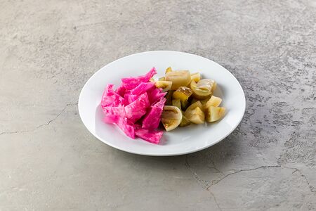 Салат из соленых овощей