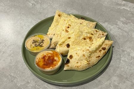 Домашний хумус с большой питой