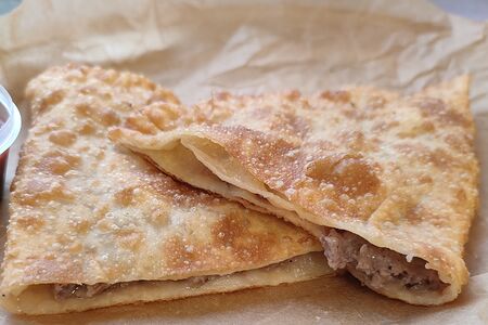 Чебурек с говядиной