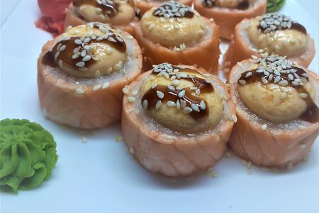Ролл запеченный классический
