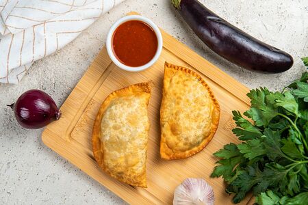 Чебуреки с курицей 2шт