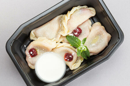 Вареники с вишней