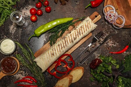 Шашлык в лаваше cвинoй