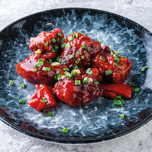 Говядина в сливовом соусе