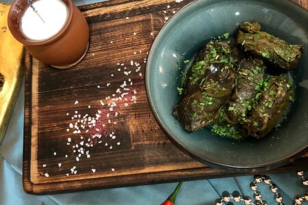 Долма со сметаной