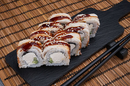 Ролл Филадельфия с угрем