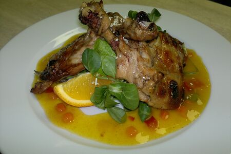 Курица на гриле с ананасовым соусом