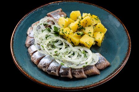 Сельдь с картофелем