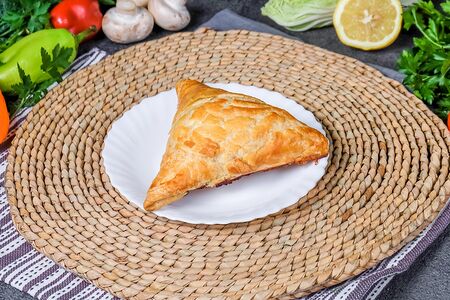 Самса из говядины