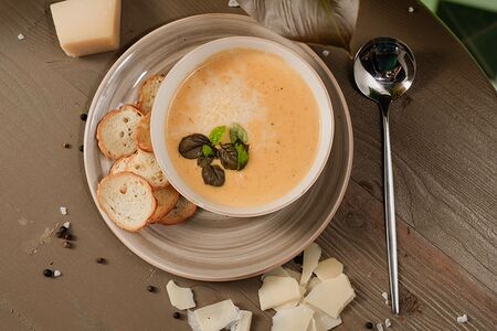 Сырный крем-суп