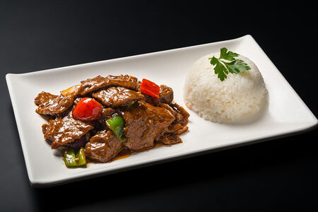 Жареная говядина в соусе Хойсин