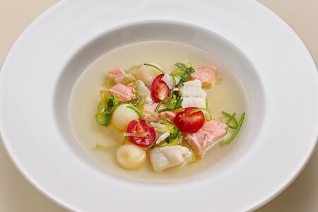 Подкопченный рыбный суп