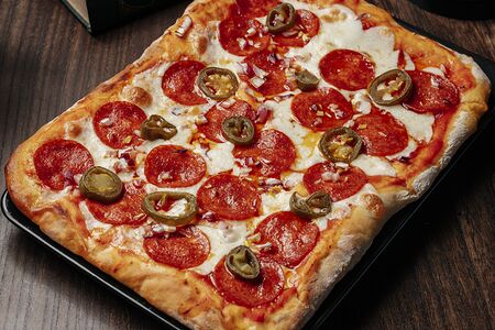 Пицца Пепперони с халапеньо