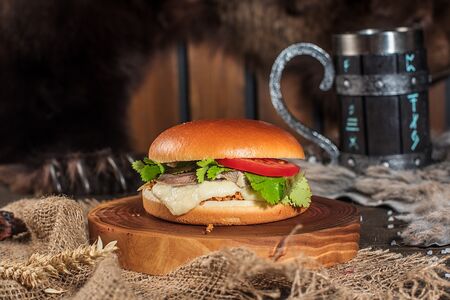 Охотничий бургер