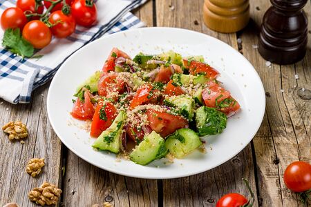 Овощной салат по-грузински