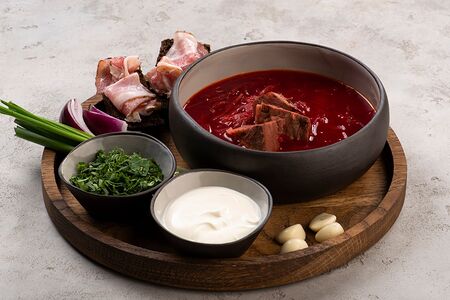 Борщ с говяжьей грудинкой