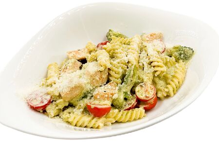 Паста с брокколи и лососем