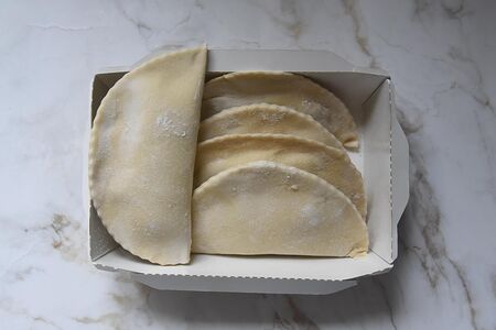 Замороженные чебуреки с курицей