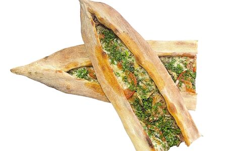 Ламаджо с сыром, грибами и помидором