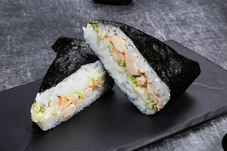 Онигири с курицей