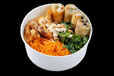 Поке с курицей и спринг-роллами