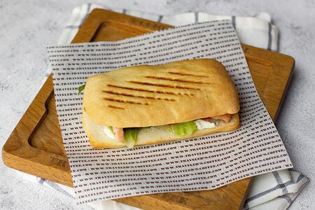 Сэндвич с лососем