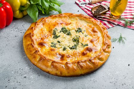Пирог с сыром и зеленью
