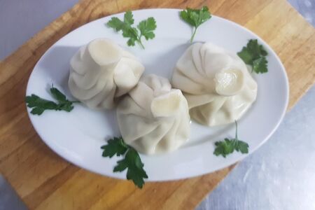 Хинкали со свининой и говядиной