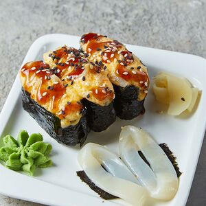 Суши запечённые с кальмаром