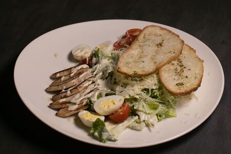 Цезарь с курицей