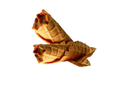 Вафельная трубочка со сгущенкой