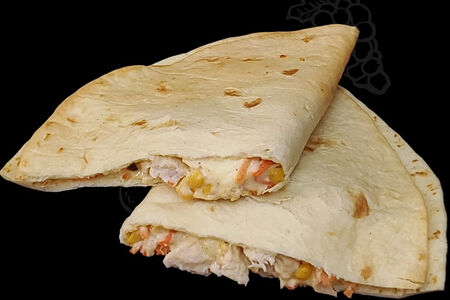 Кесадилья с куриным филе и болгарским перцем