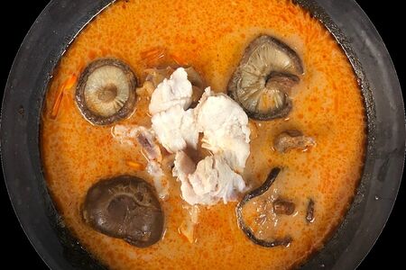 Том ям с курицей