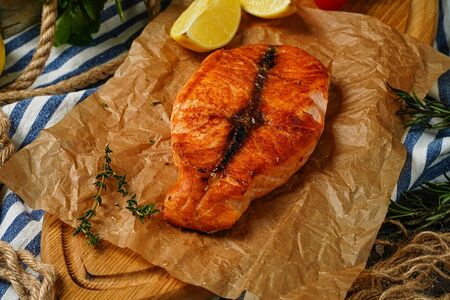 Стейк из лосося