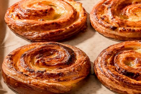 Улитки с заварным кремом