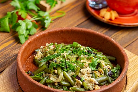 Фасоль с яйцом