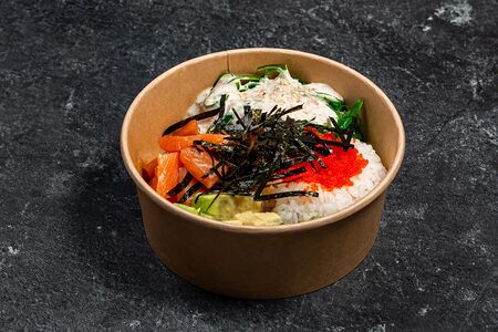 Поке с лососем