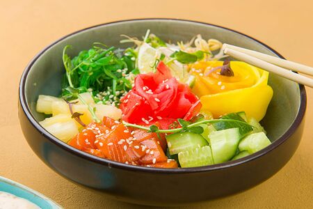 Поке Hello! с лососем